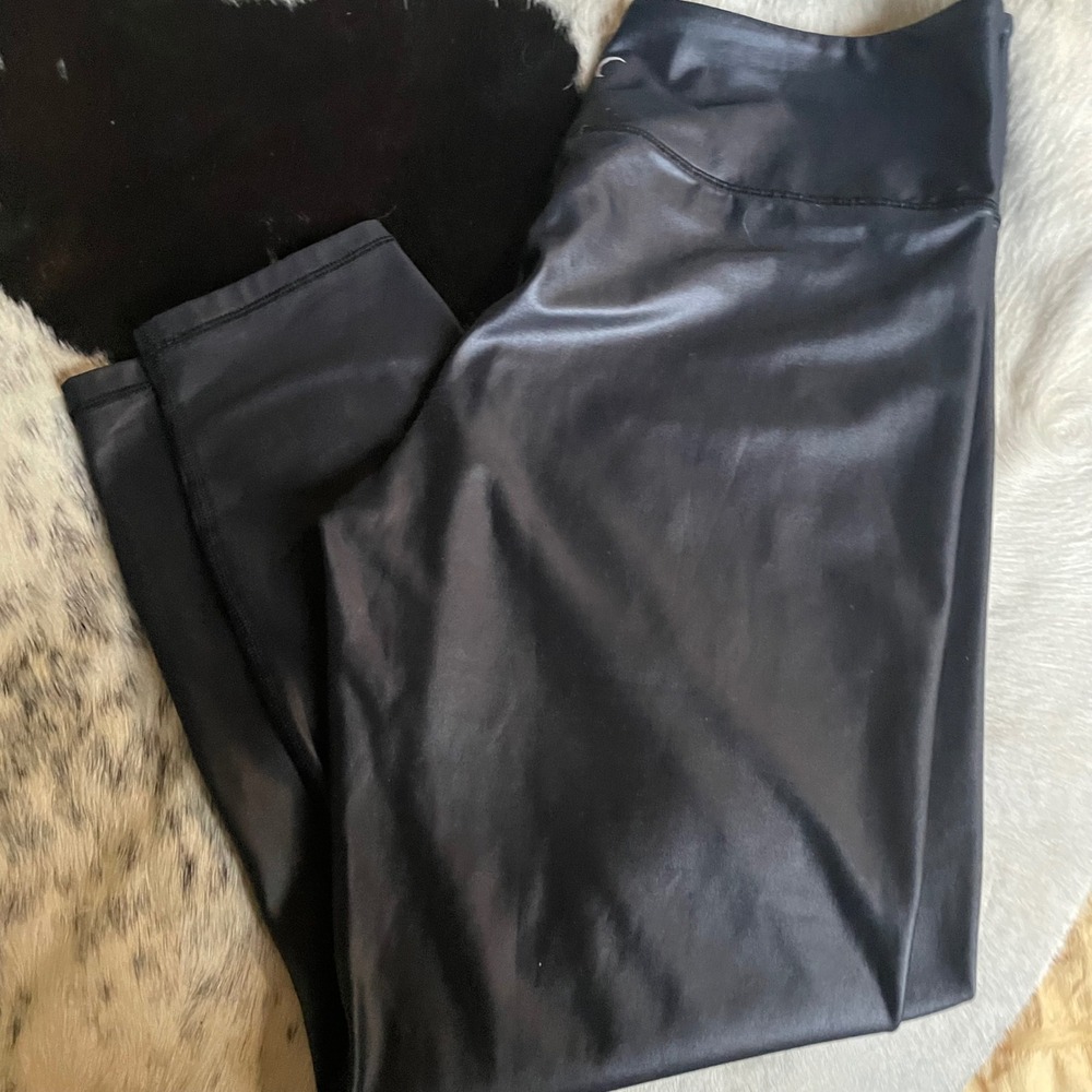 Zyia Active Black High Waisted‎ Crop Leggings Shiny Athleisure Plus Size